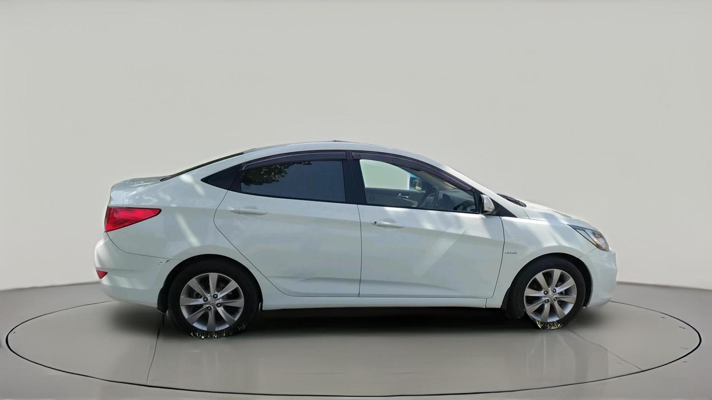 2012 Hyundai Verna FLUIDIC 1.6 CRDI SX, Diesel, Manual, 93,930 km, exterior