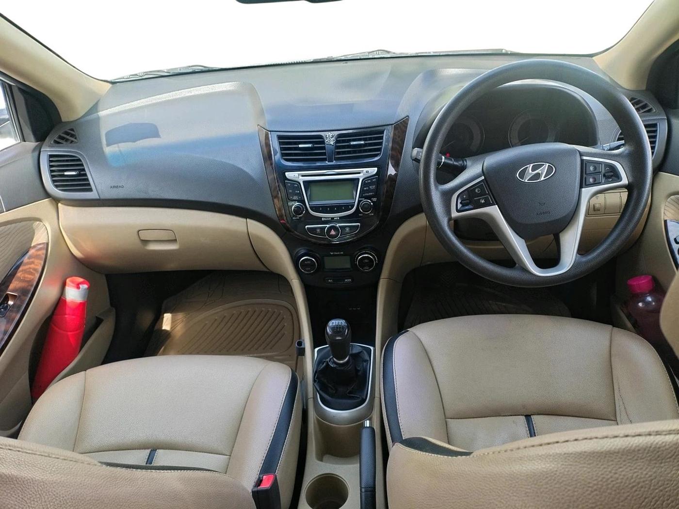2012 Hyundai Verna FLUIDIC 1.6 CRDI SX, Diesel, Manual, 93,930 km, interior