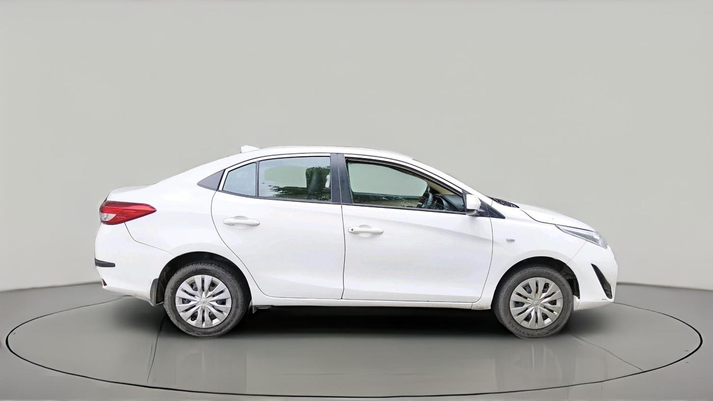 2021 Toyota YARIS J MT, Petrol, Manual, 81,843 km, exterior