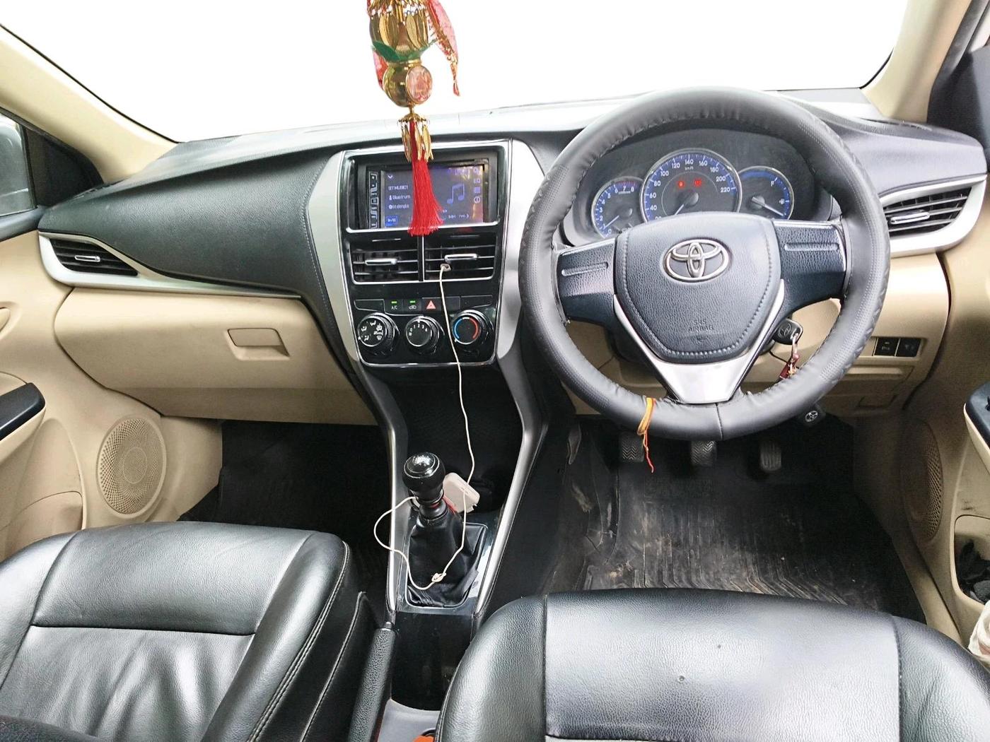 2021 Toyota YARIS J MT, Petrol, Manual, 81,843 km, interior