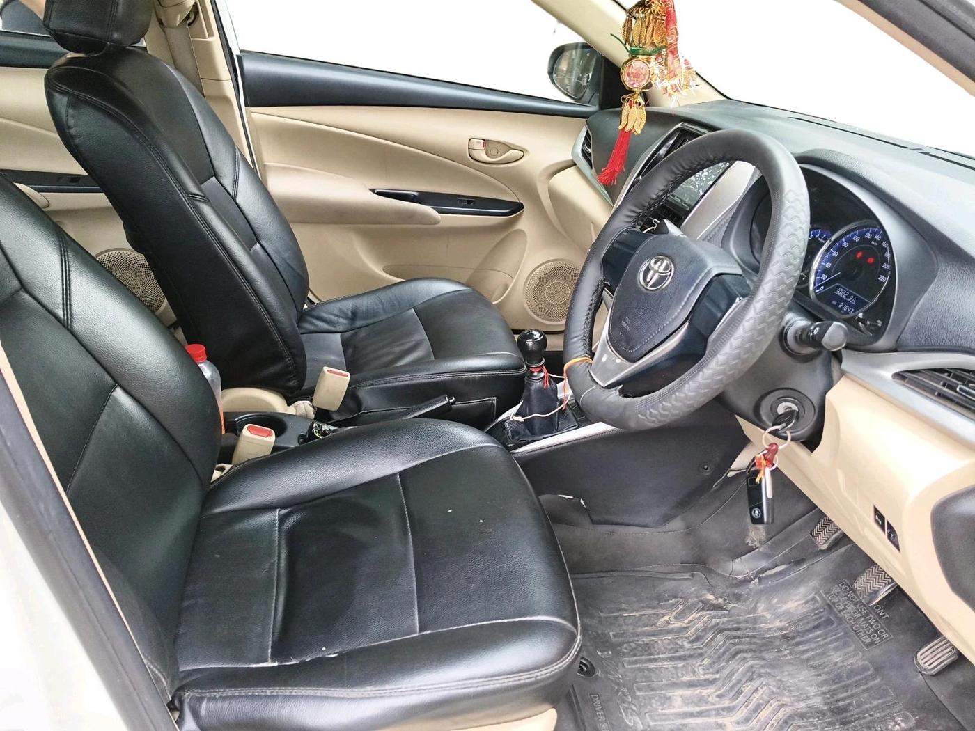 2021 Toyota YARIS J MT, Petrol, Manual, 81,843 km, interior