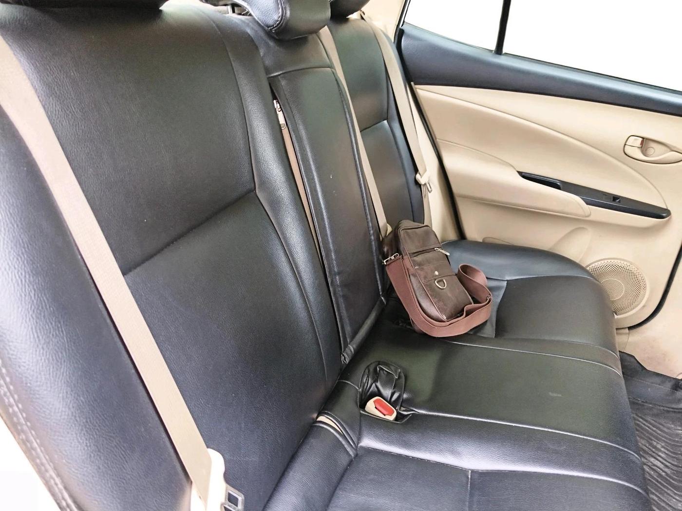 2021 Toyota YARIS J MT, Petrol, Manual, 81,843 km, interior