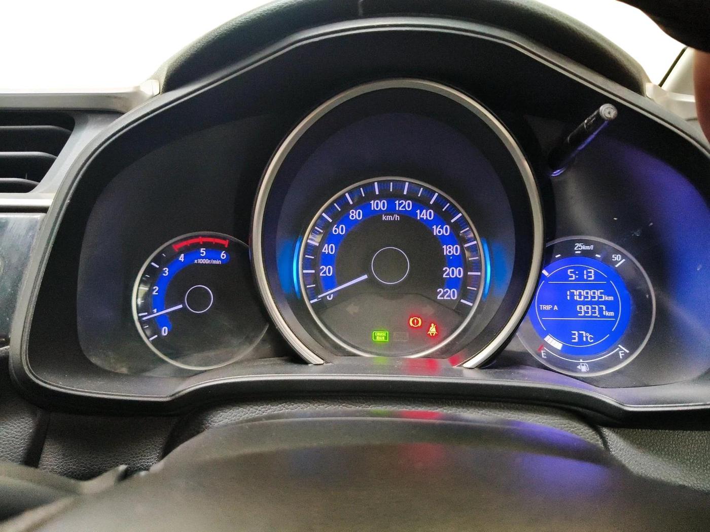 2017 Honda WR-V 1.5L I-DTEC VX MT, Diesel, Manual, 1,70,995 km, interior