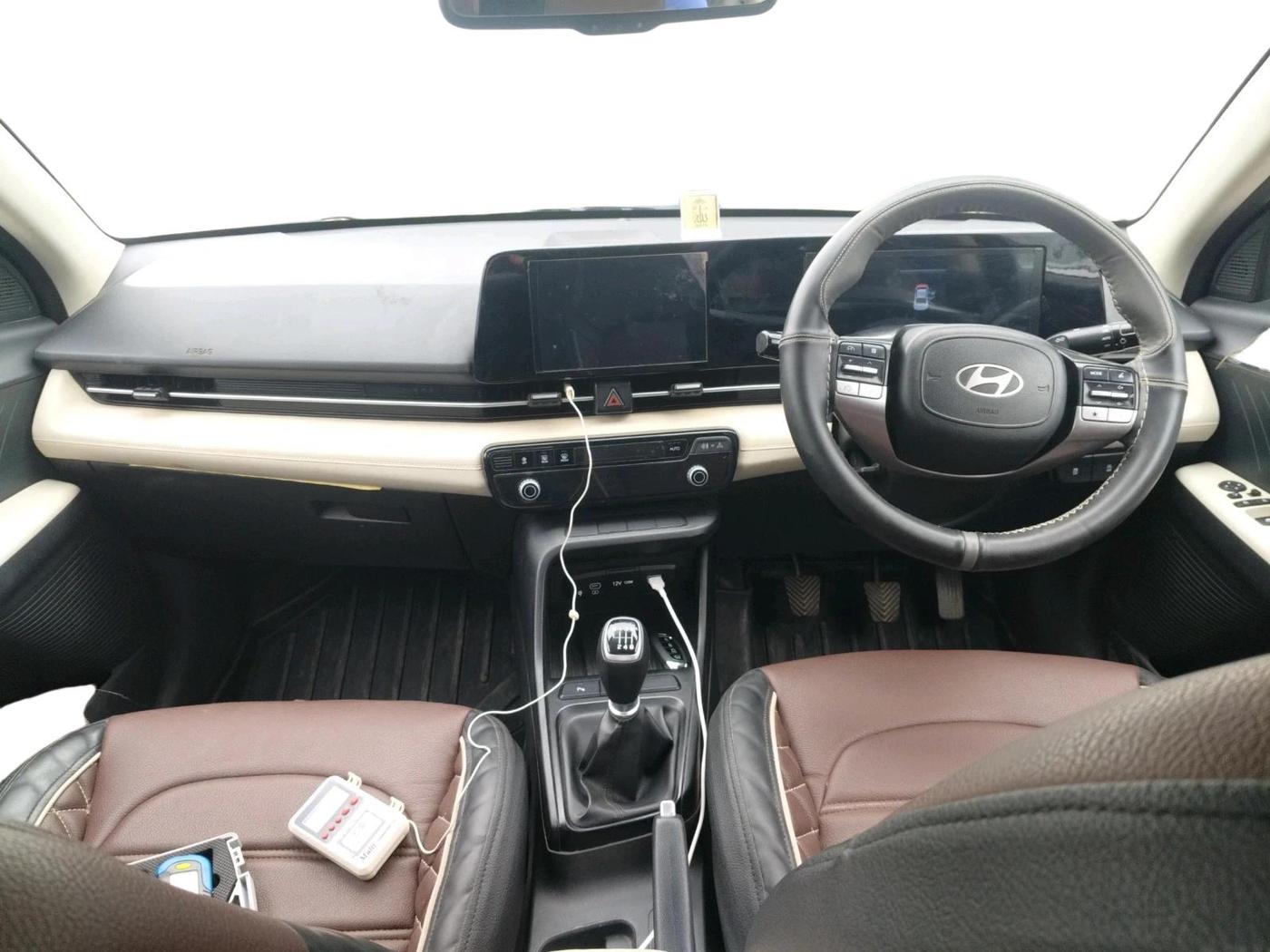 2024 Hyundai Verna SX 1.5 l MPI, Petrol, Manual, 36,740 km, interior