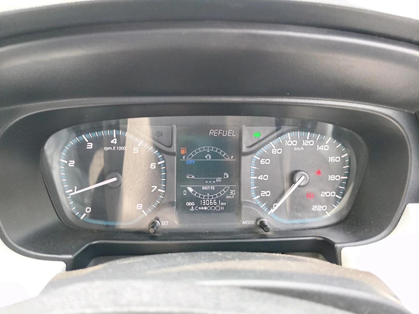 2021 Tata PUNCH PURE MT, CNG, Manual, 1,30,661 km, interior
