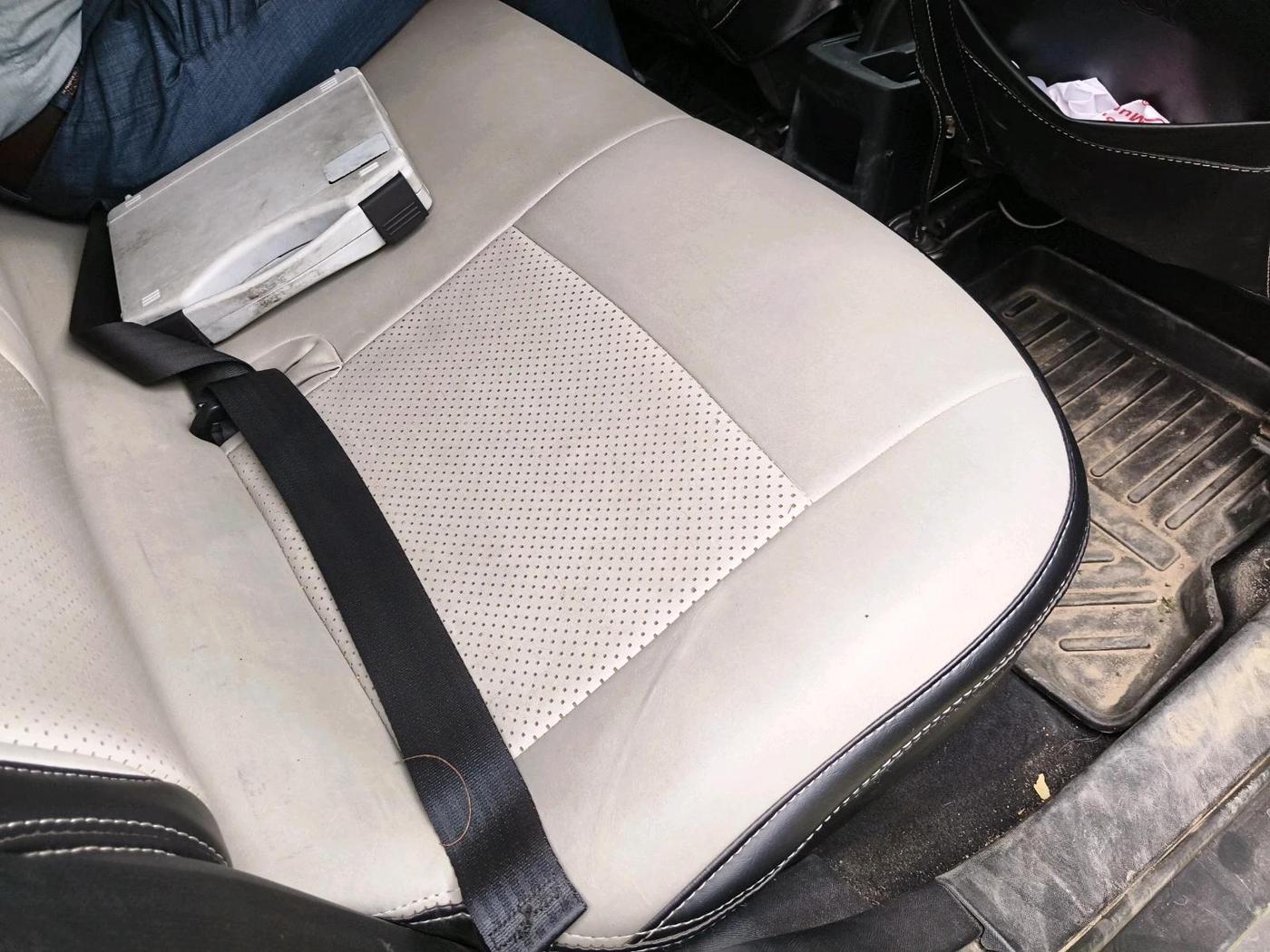 2021 Tata PUNCH PURE MT, CNG, Manual, 1,30,661 km, interior