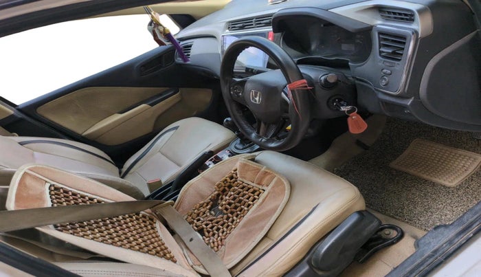 2015 Honda City 1.5L I-DTEC S, Diesel, Manual, 2,11,008 km, interior