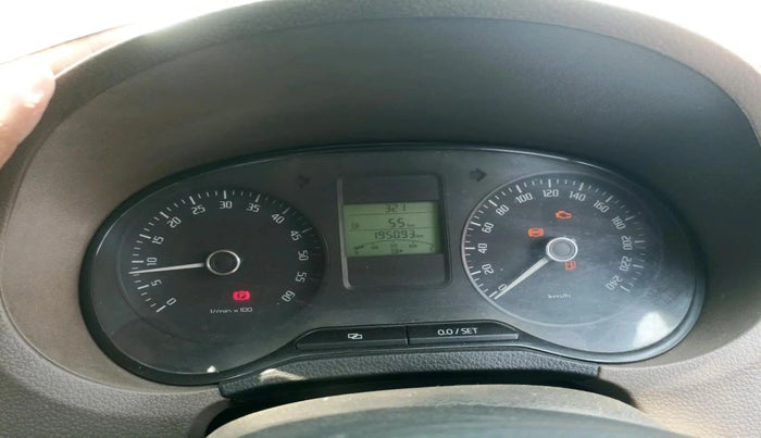 2013 Skoda Rapid ELEGANCE 1.6 TDI CR MT, Diesel, Manual, 1,95,093 km, interior