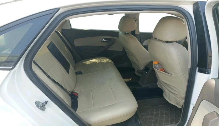 2013 Skoda Rapid ELEGANCE 1.6 TDI CR MT, Diesel, Manual, 1,95,093 km, interior