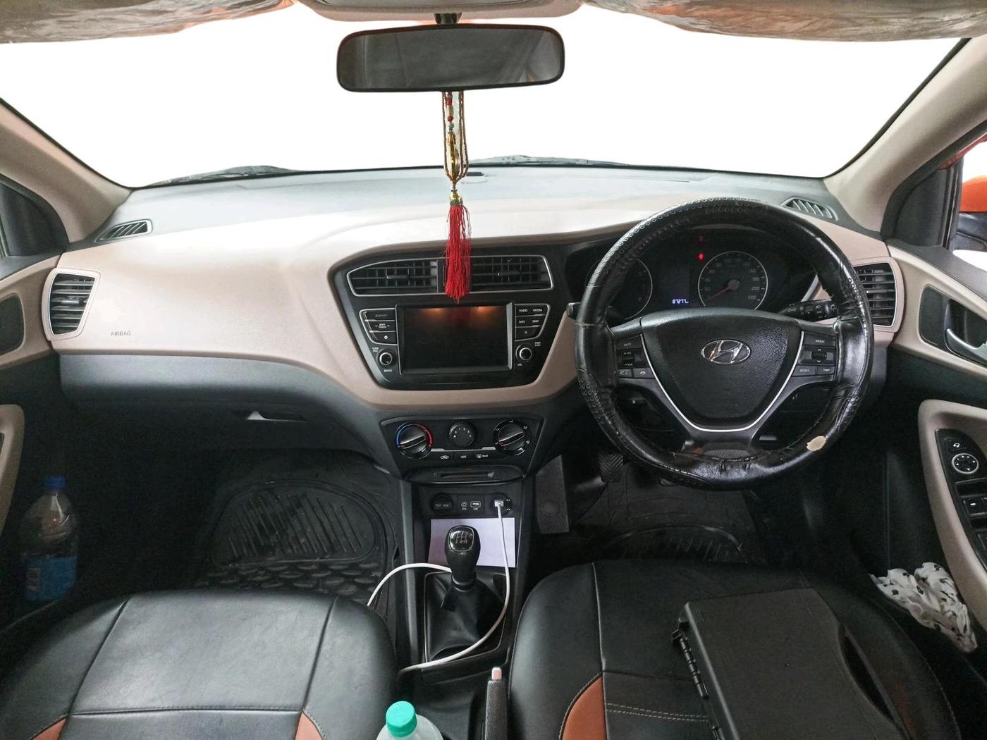 2019 Hyundai Elite i20 SPORTZ PLUS 1.2, Petrol, Manual, 87,277 km, interior