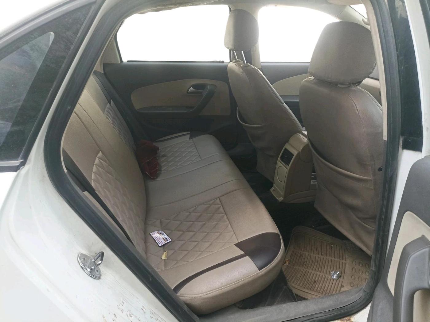 2011 Volkswagen Vento TRENDLINE DIESEL 1.6, Diesel, Manual, 1,00,000 km, interior