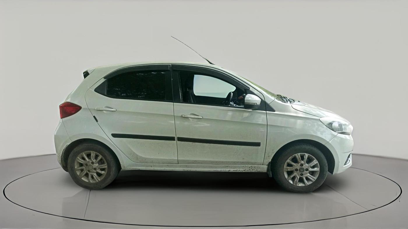 2016 Tata Tiago XZ PETROL, Petrol, Manual, 81,530 km, exterior