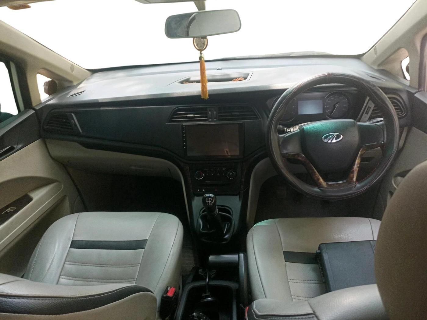 2019 Mahindra MARAZZO M2 8 STR, Diesel, Manual, 83,527 km, interior