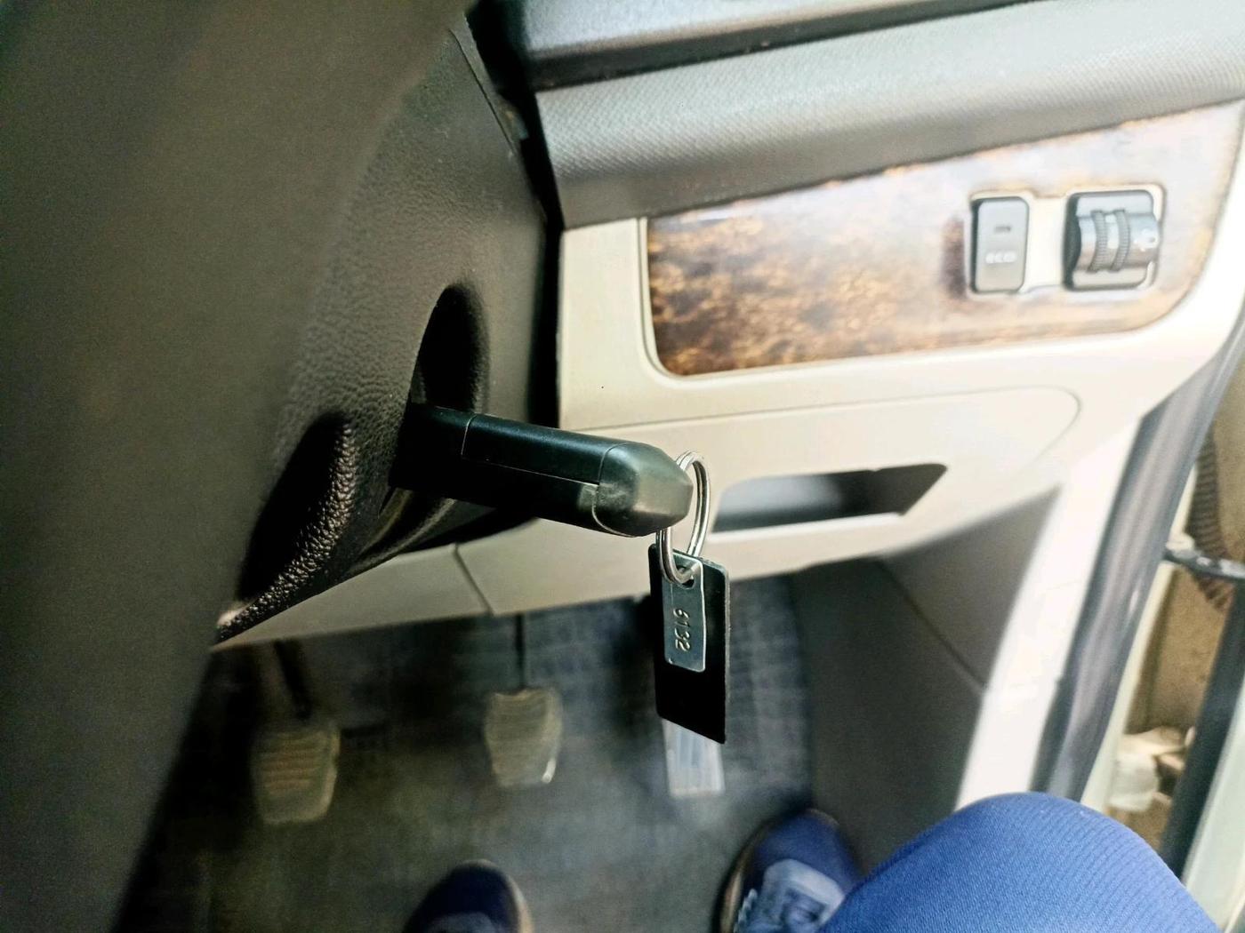 2019 Mahindra MARAZZO M2 8 STR, Diesel, Manual, 83,527 km, interior