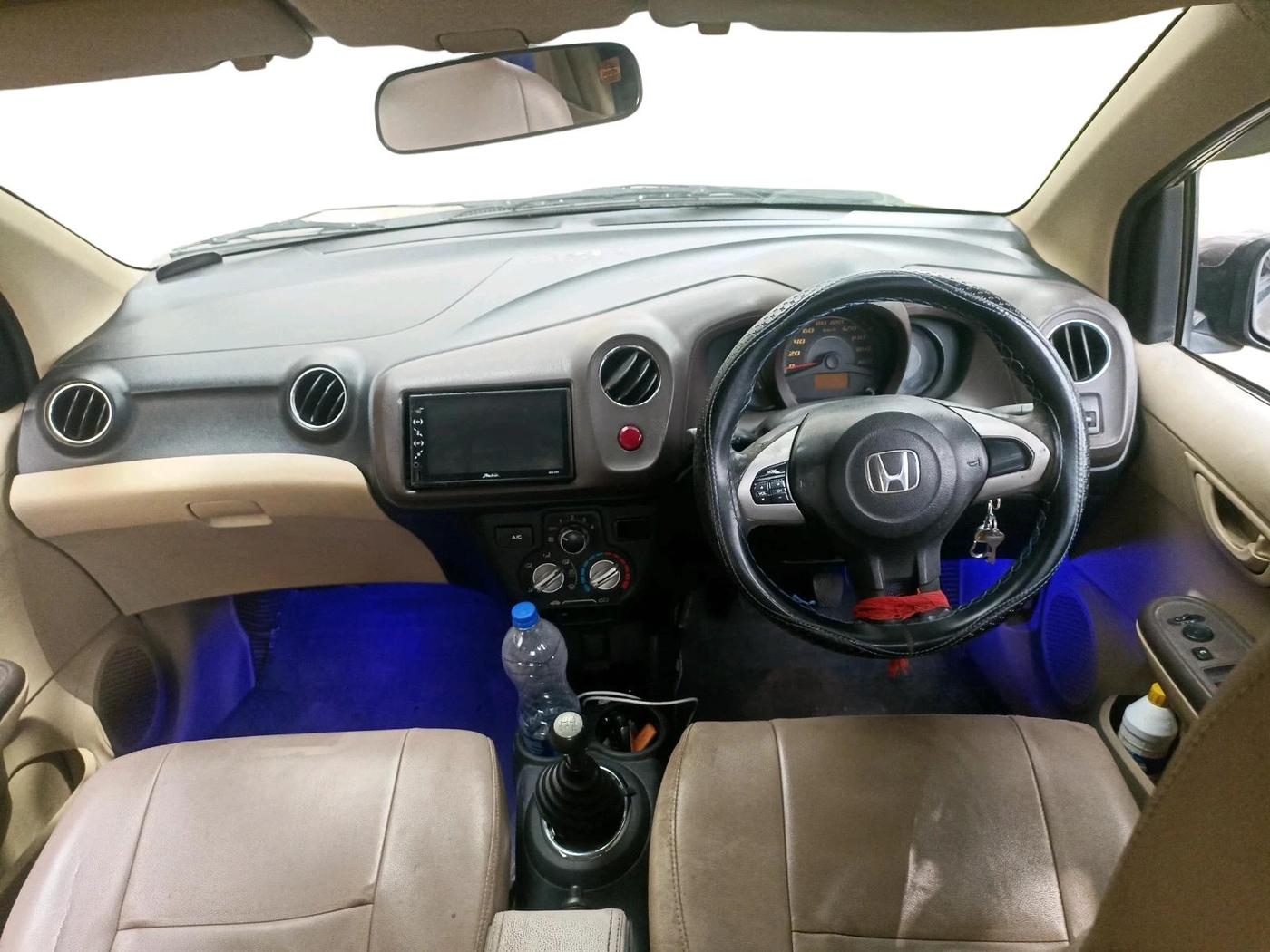 2013 Honda Amaze 1.5L I-DTEC S, Diesel, Manual, 88,614 km, interior