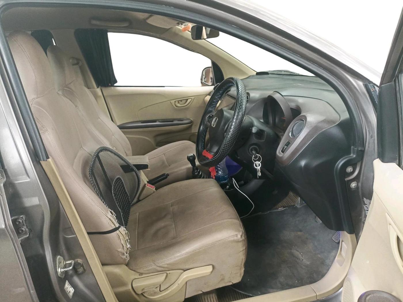 2013 Honda Amaze 1.5L I-DTEC S, Diesel, Manual, 88,614 km, interior