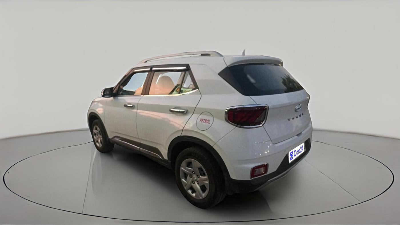 2021 Hyundai VENUE S+ 1.2, Petrol, Manual, 1,15,580 km, exterior
