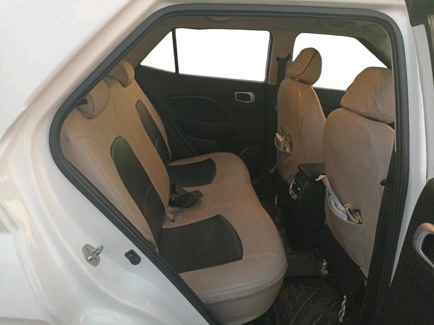 2021 Hyundai VENUE S+ 1.2, Petrol, Manual, 1,15,580 km, interior