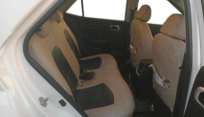 2021 Hyundai VENUE S+ 1.2, Petrol, Manual, 1,15,580 km, interior