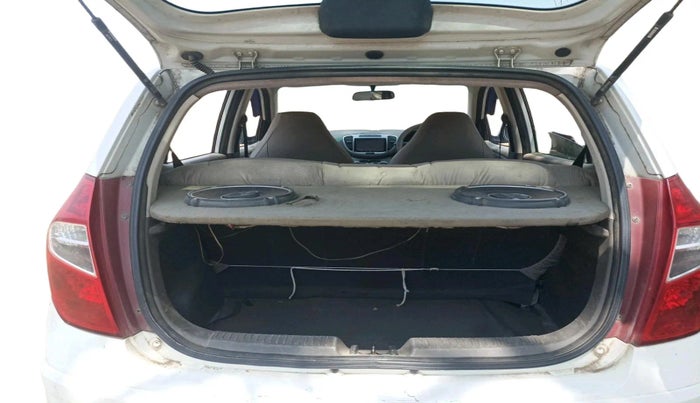 2011 Hyundai i10 MAGNA 1.2, Petrol, Manual, 1,20,039 km, exterior