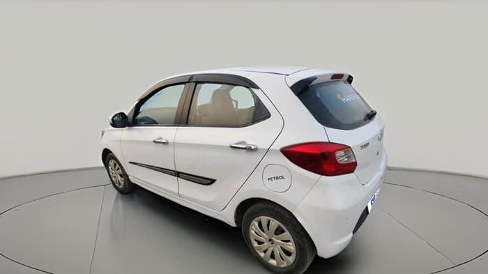 2016 Tata Tiago XZ PETROL, Petrol, Manual, 67,924 km, exterior