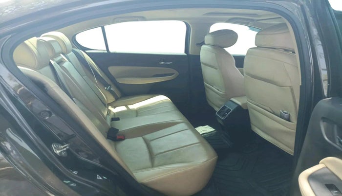 2022 Honda City 1.5L I-DTEC ZX, Diesel, Manual, 94,938 km, interior