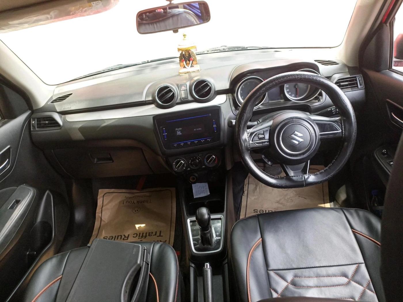 2022 Maruti Swift VXI AMT, Petrol, Automatic, 25,572 km, interior