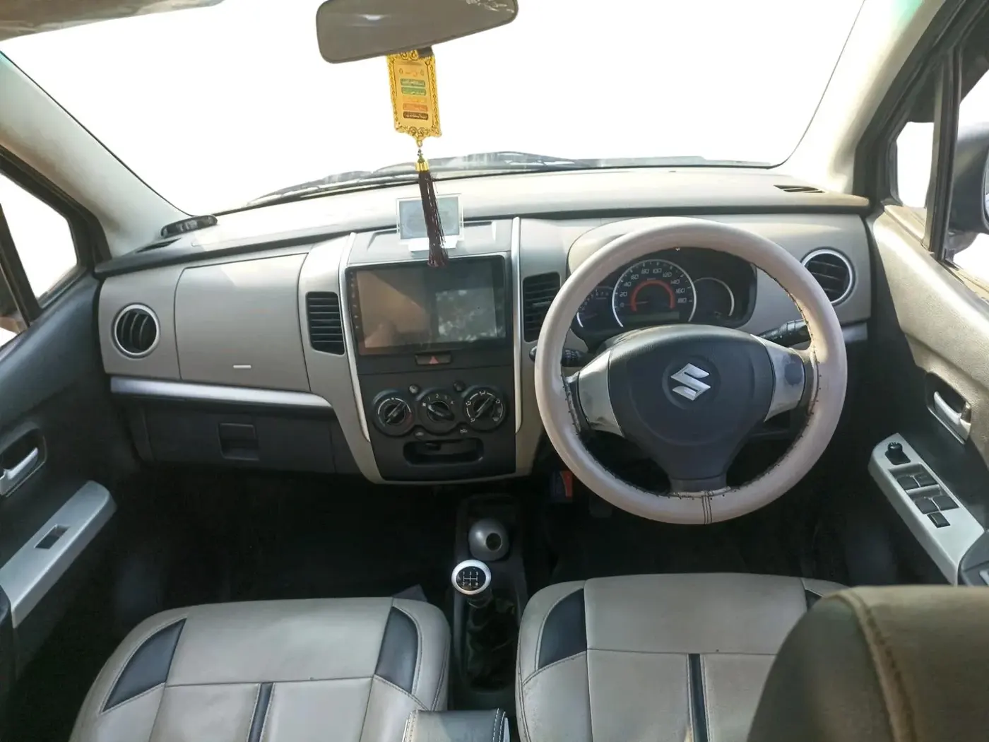 2016 Maruti Wagon R 1.0 VXI, Petrol, Manual, 52,453 km, interior