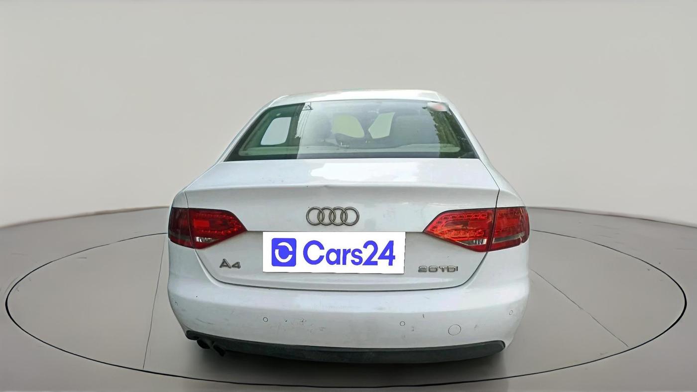 2011 Audi A4 2.0 TDI, Diesel, Automatic, 1,50,183 km, exterior
