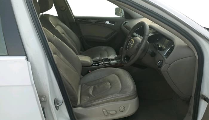 2011 Audi A4 2.0 TDI, Diesel, Automatic, 1,50,183 km, interior