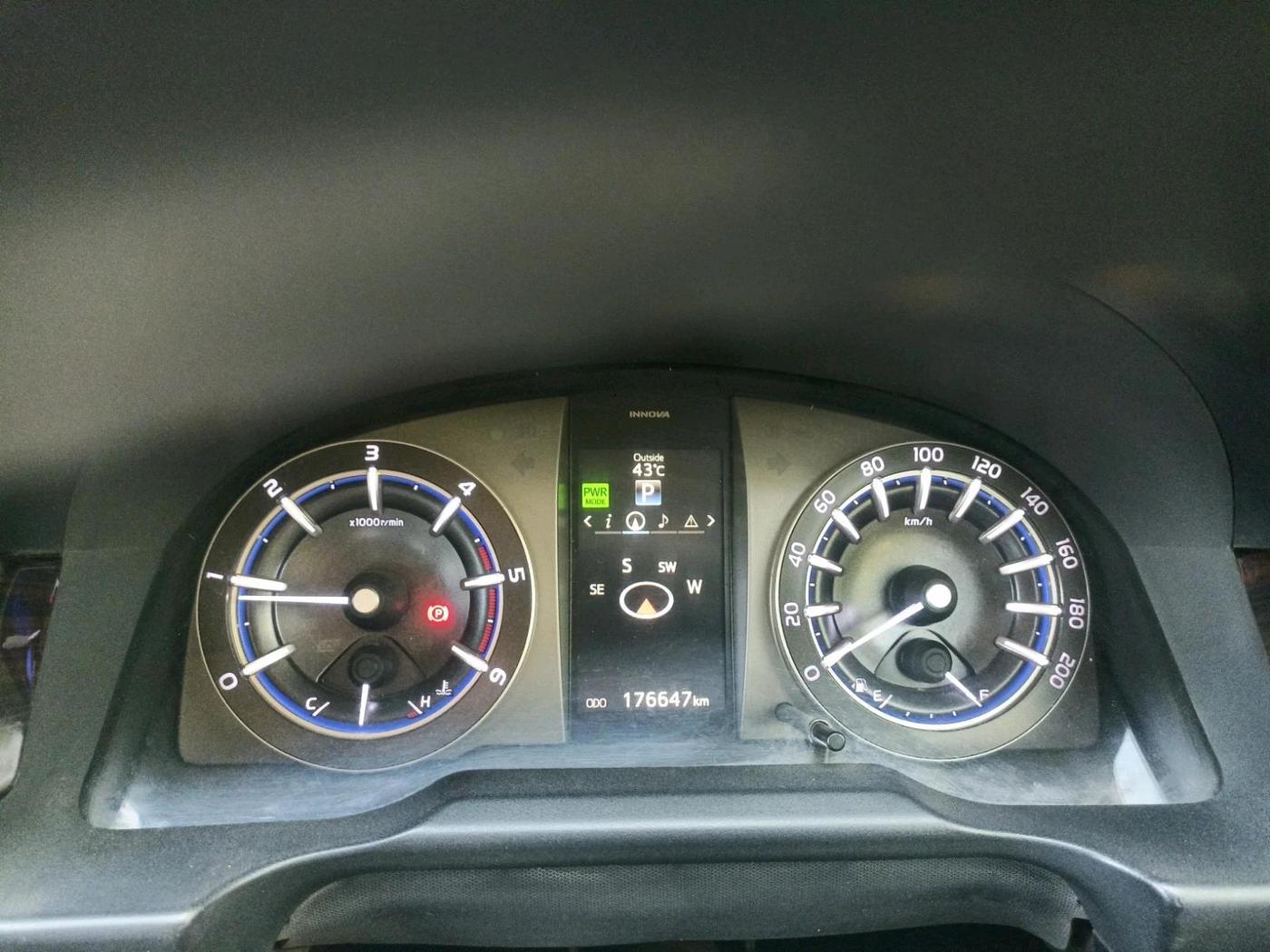 2016 Toyota Innova Crysta 2.8 ZX AT 7 STR, Diesel, Automatic, 1,79,500 km, interior
