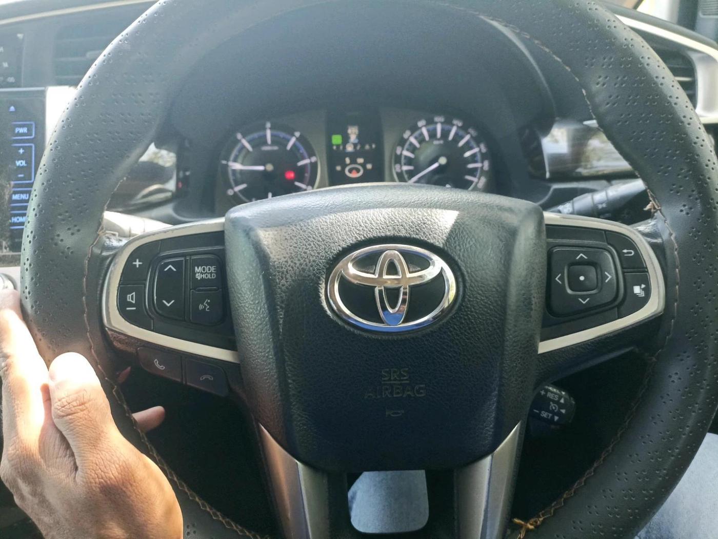 2016 Toyota Innova Crysta 2.8 ZX AT 7 STR, Diesel, Automatic, 1,79,500 km, interior