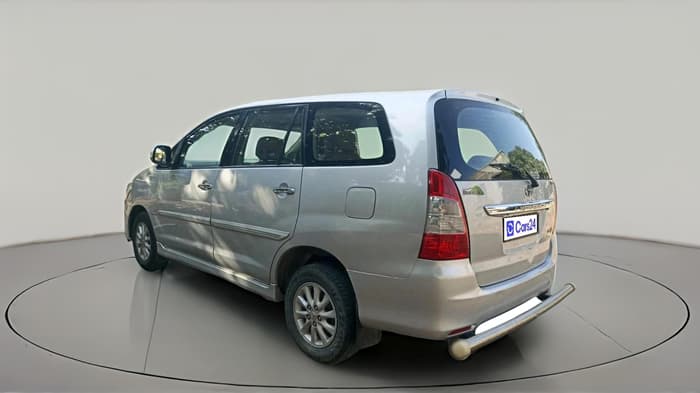2012 Toyota Innova VX 2.5 7 STR, Diesel, Manual, 1,54,411 km, exterior