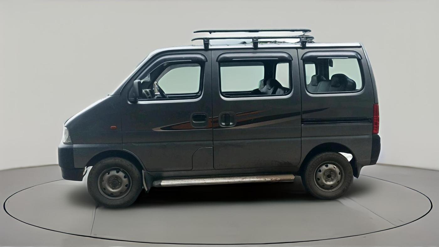 2021 Maruti Eeco 7 STR, Petrol, Manual, 2,18,134 km, exterior