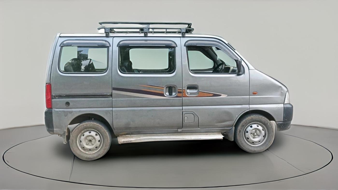 2021 Maruti Eeco 7 STR, Petrol, Manual, 2,18,134 km, exterior