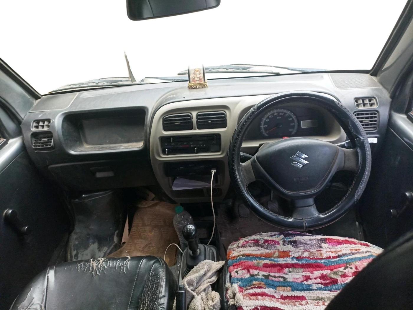 2021 Maruti Eeco 7 STR, Petrol, Manual, 2,18,134 km, interior