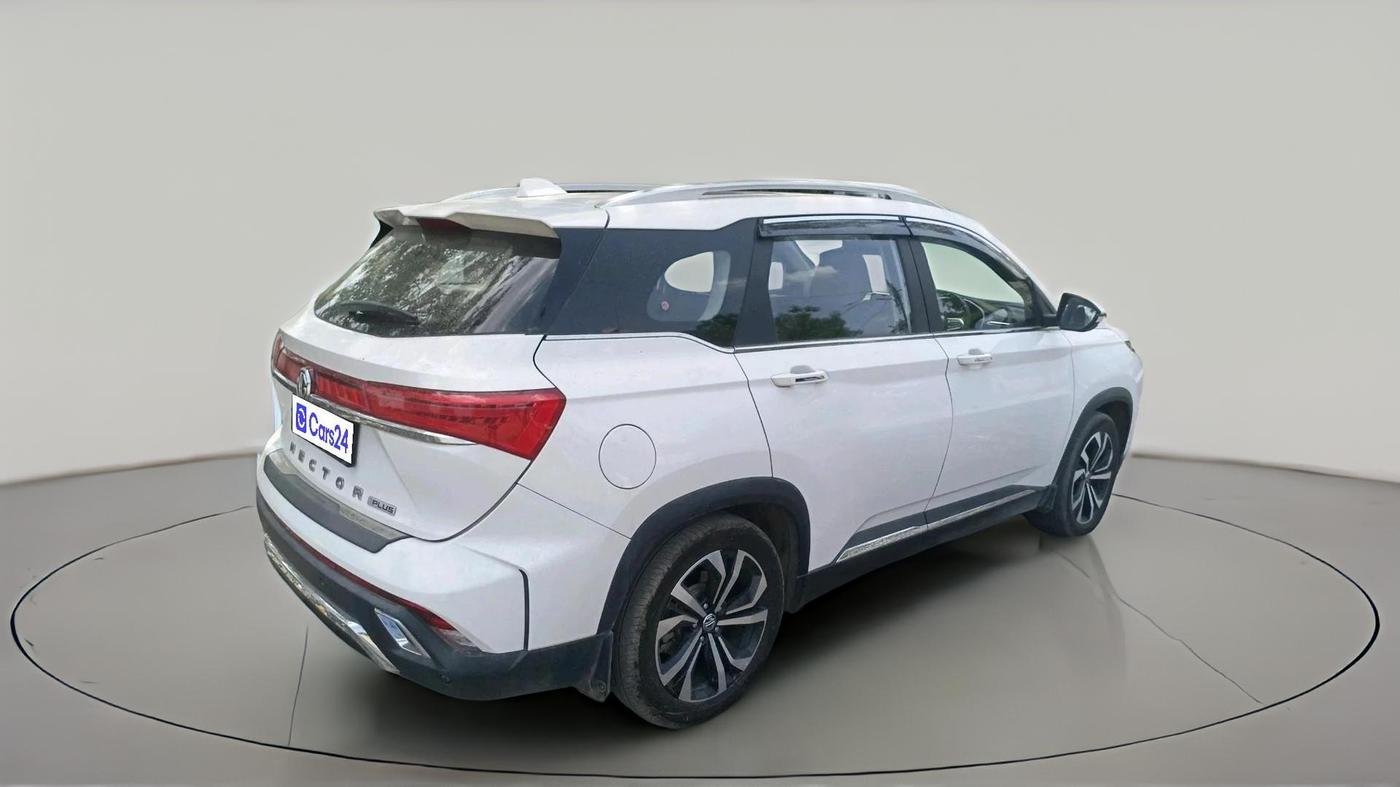 2025 MG HECTOR PLUS SHARP PRO 2.0 TURBO DIESEL 7 STR, Diesel, Manual, 15,367 km, exterior