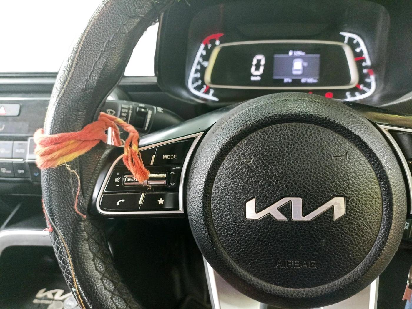 2021 KIA SONET HTK PLUS 1.2, Petrol, Manual, 67,165 km, interior