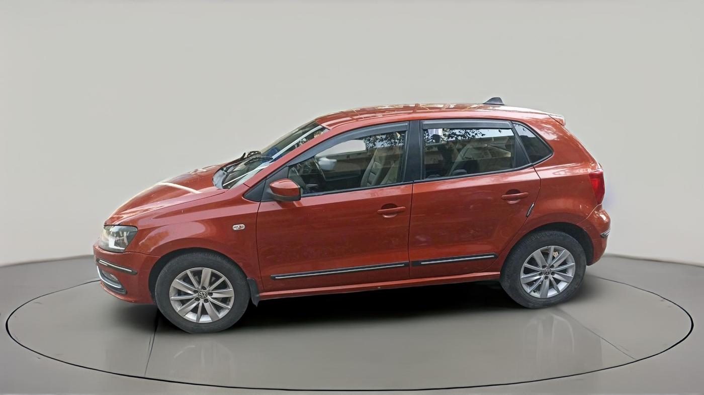 2015 Volkswagen Polo HIGHLINE1.5L, Diesel, Manual, 83,295 km, exterior