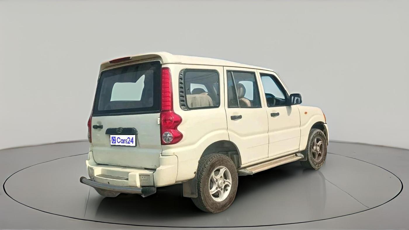 2012 Mahindra Scorpio LX, Diesel, Manual, 2,16,104 km, exterior