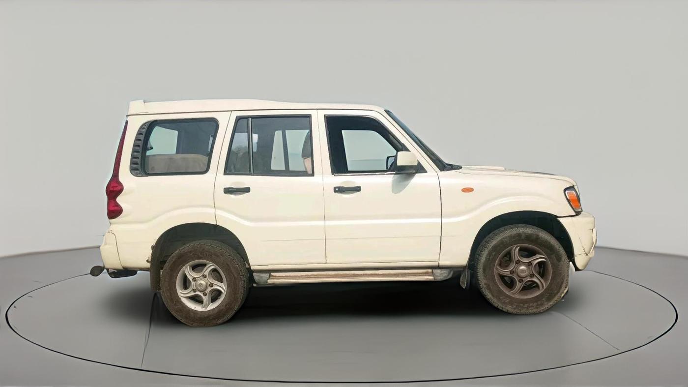 2012 Mahindra Scorpio LX, Diesel, Manual, 2,16,104 km, exterior