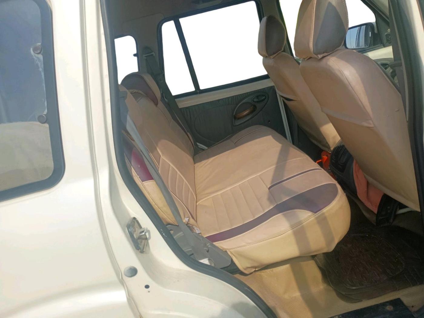 2012 Mahindra Scorpio LX, Diesel, Manual, 2,16,104 km, interior