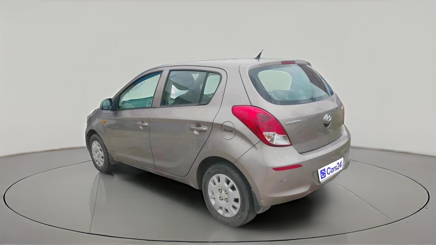 2013 Hyundai i20 MAGNA 1.2, Petrol, Manual, 69,996 km, exterior