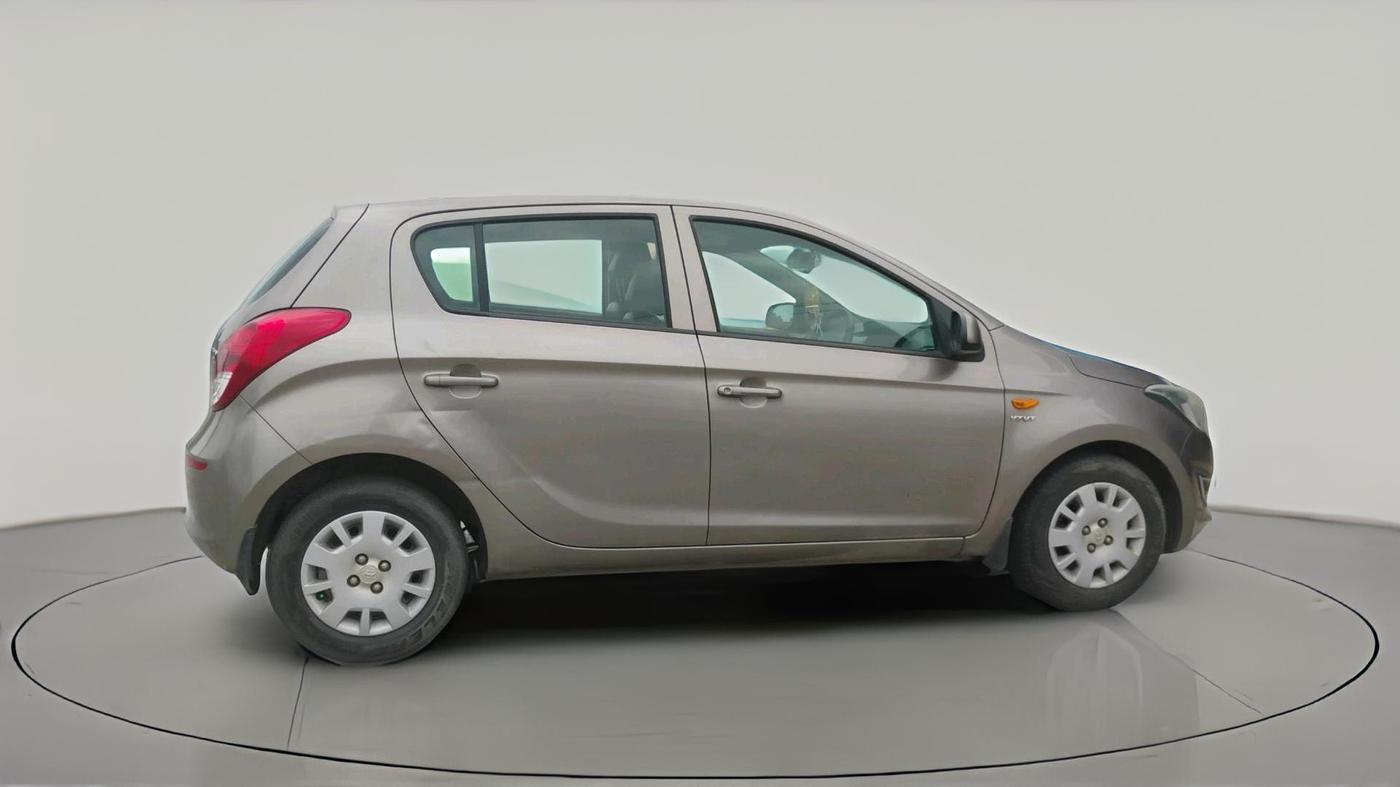 2013 Hyundai i20 MAGNA 1.2, Petrol, Manual, 69,996 km, exterior