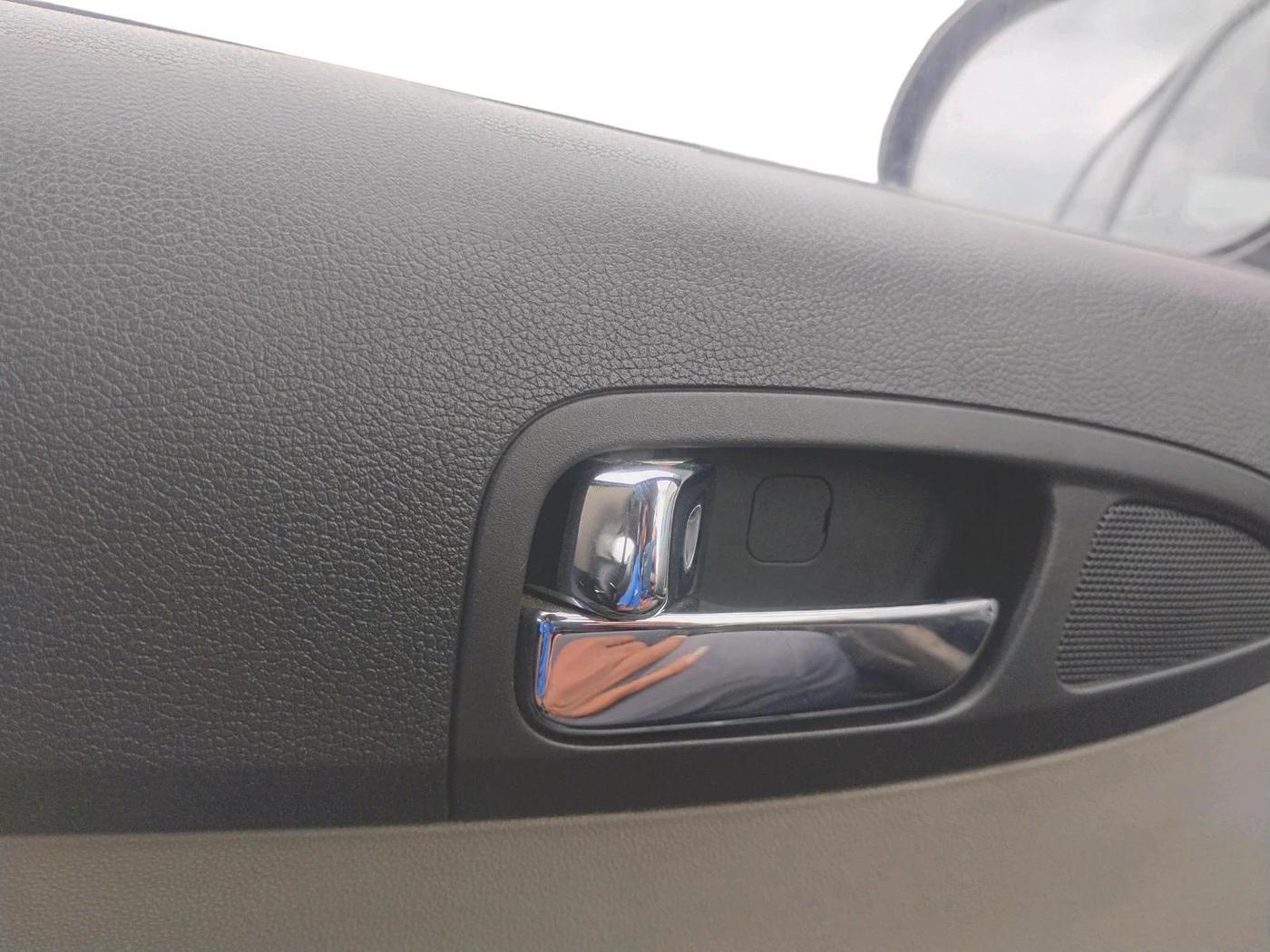 2013 Hyundai i20 MAGNA 1.2, Petrol, Manual, 69,996 km, interior