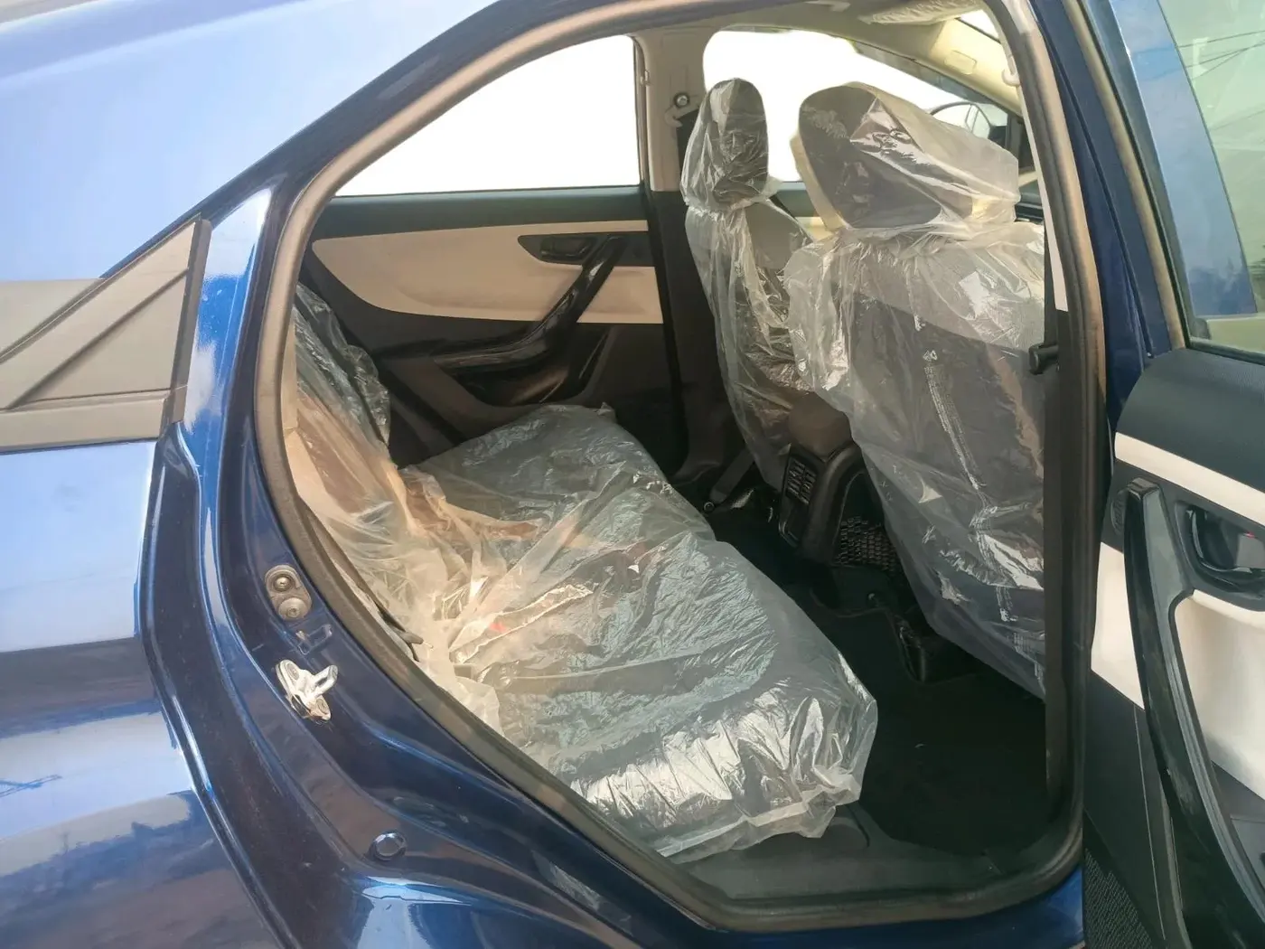 2025 Tata NEXON Pure Plus 1.2 Petrol 6MT, Petrol, Manual, 1,940 km, interior