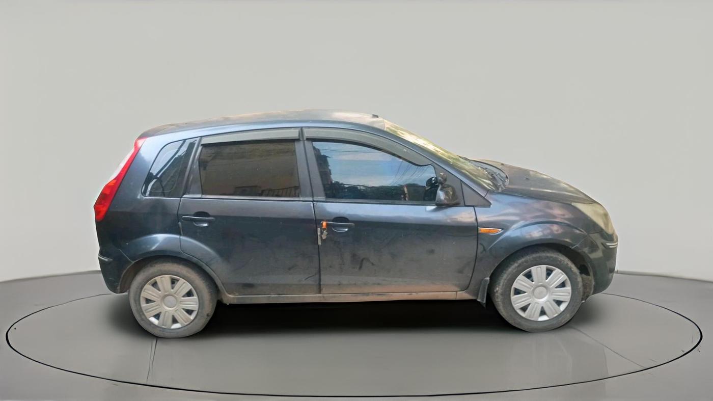 2011 Ford Figo ZXI 1.4 DIESEL, Diesel, Manual, 1,80,743 km, exterior