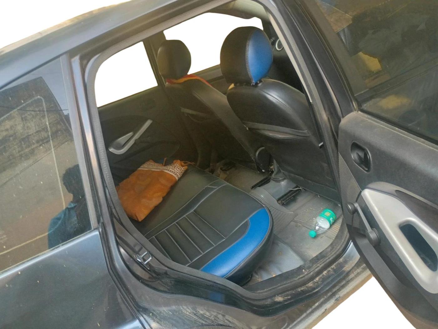 2011 Ford Figo ZXI 1.4 DIESEL, Diesel, Manual, 1,80,743 km, interior