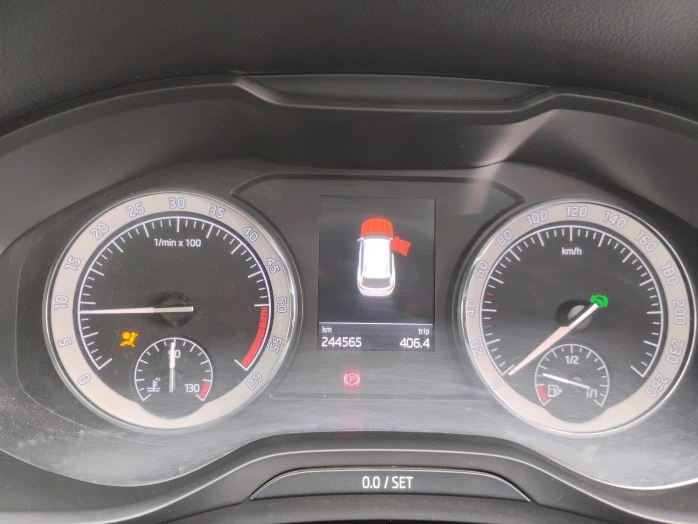 2018 Skoda Kodiaq STYLE 2.0 TDI 4X4 AT, Diesel, Automatic, 2,44,565 km, interior