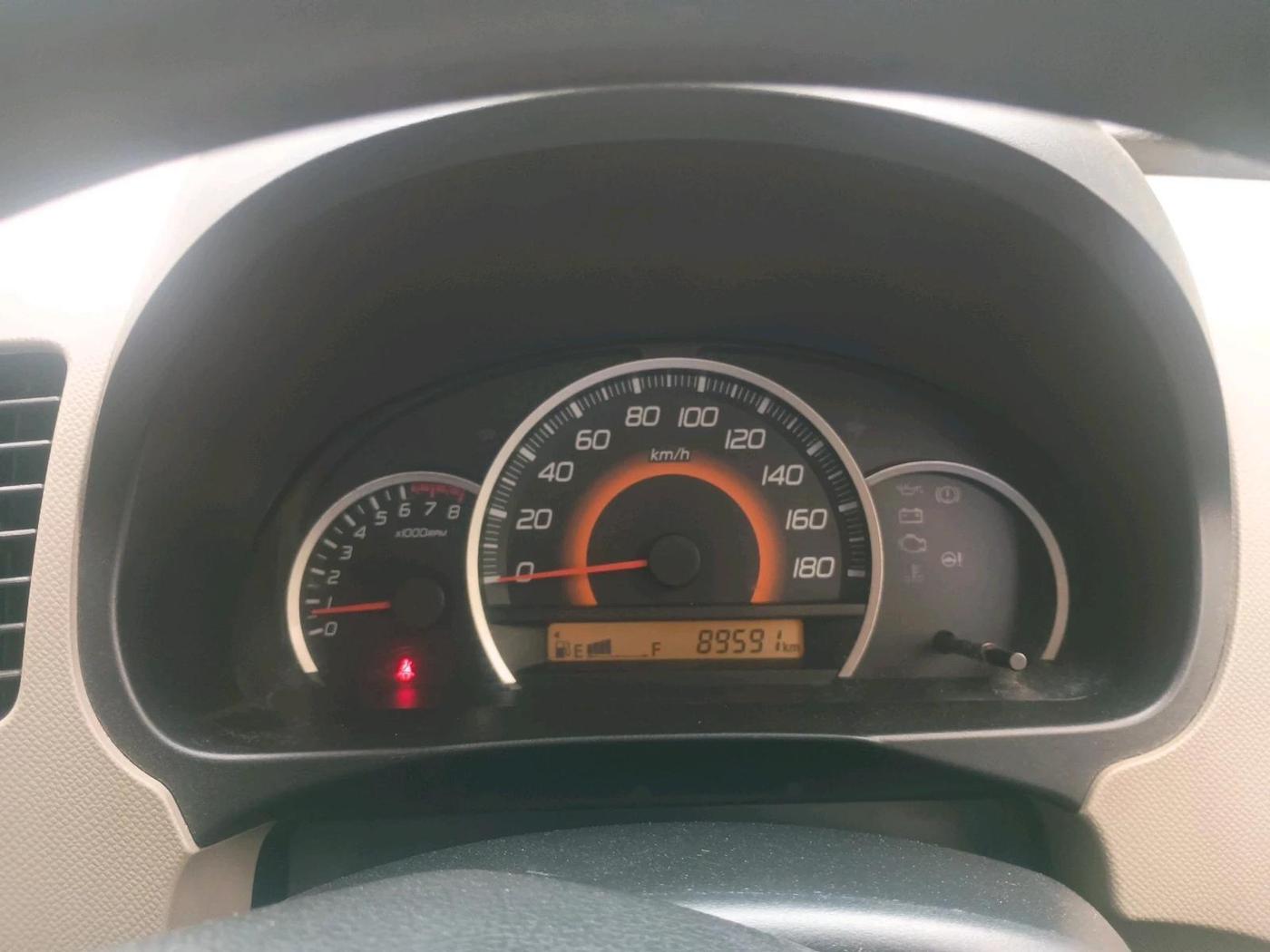2013 Maruti Wagon R 1.0 VXI, Petrol, Manual, 89,592 km, interior